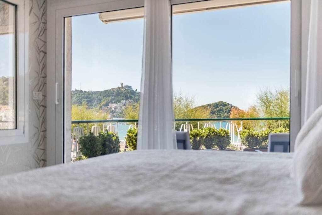 La Concha Beach Deluxe Private Entrance & Terrace Appartement *